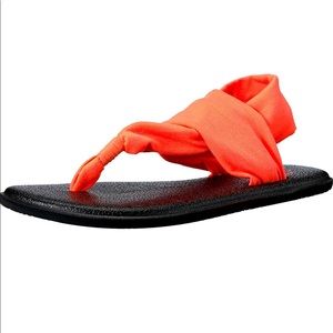 Kids Sanuk Yoga sling tropical papaya girls 11-12